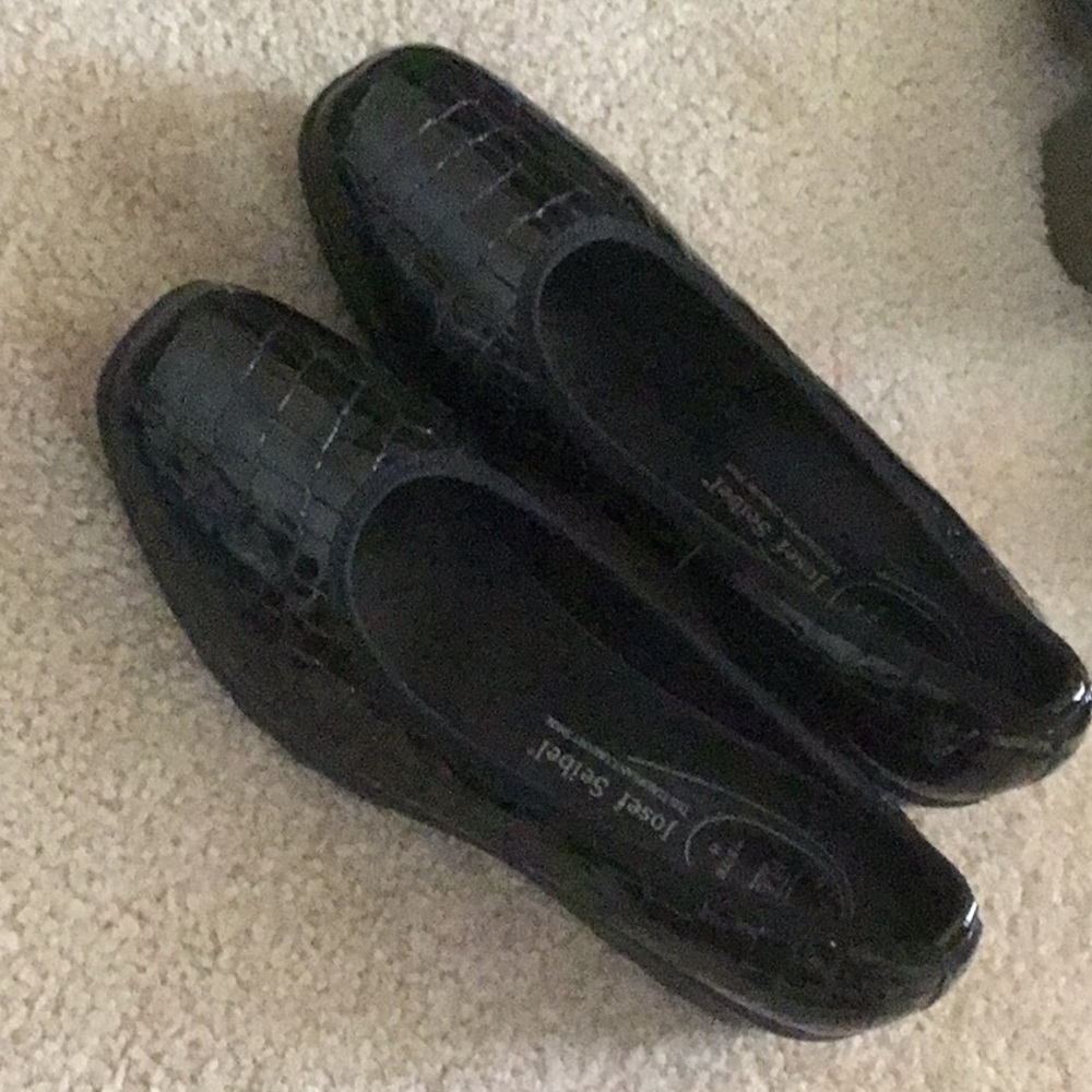 Josef Seibel Black Croc Wedge 40